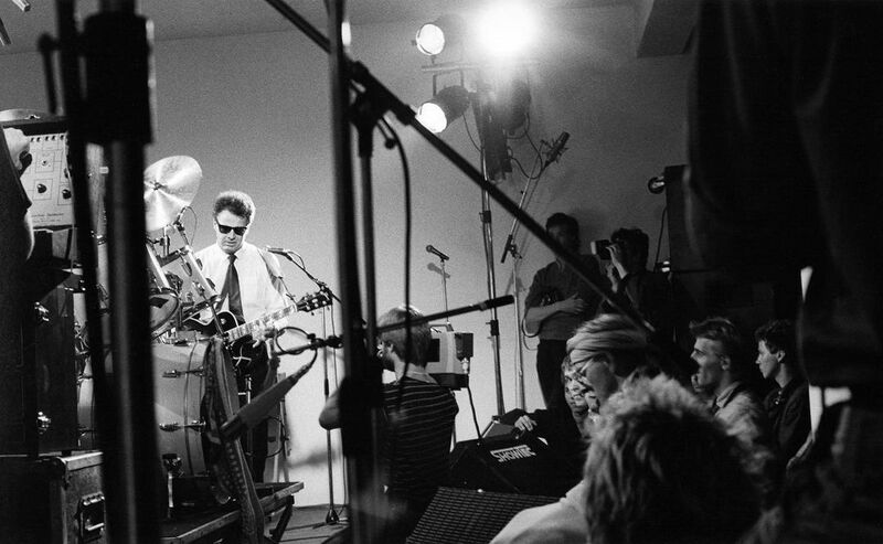 File:Shows-1983-Bismarckstrasse-50-photo2.jpg