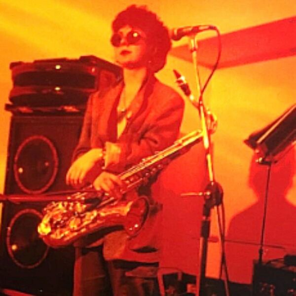 File:Shows-1979-04-08-photo3.jpg
